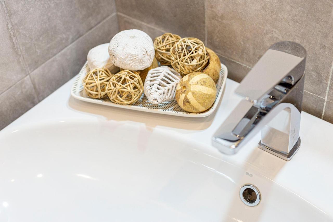 Pregiata Camera Con Bagno Privato - Blu Di Persia Trieszt Kültér fotó