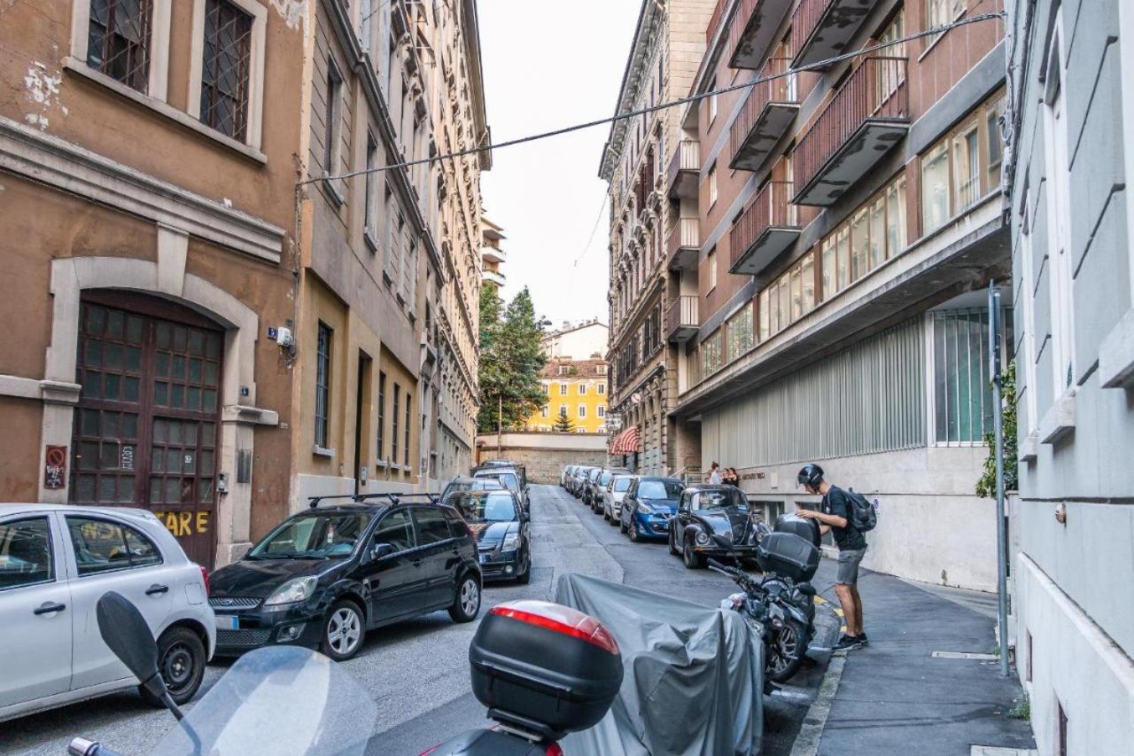 Pregiata Camera Con Bagno Privato - Blu Di Persia Trieszt Kültér fotó